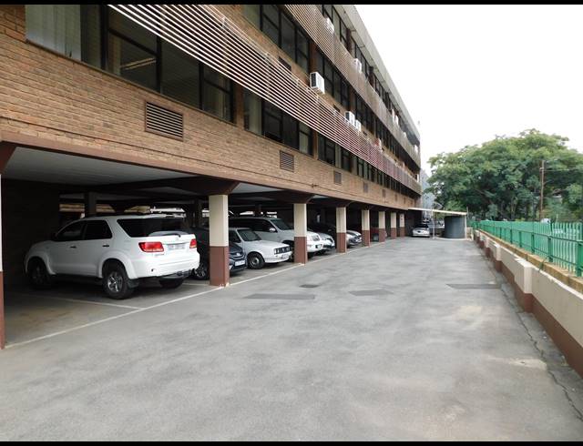 248M² OFFICE TO LET IN FERNDALE